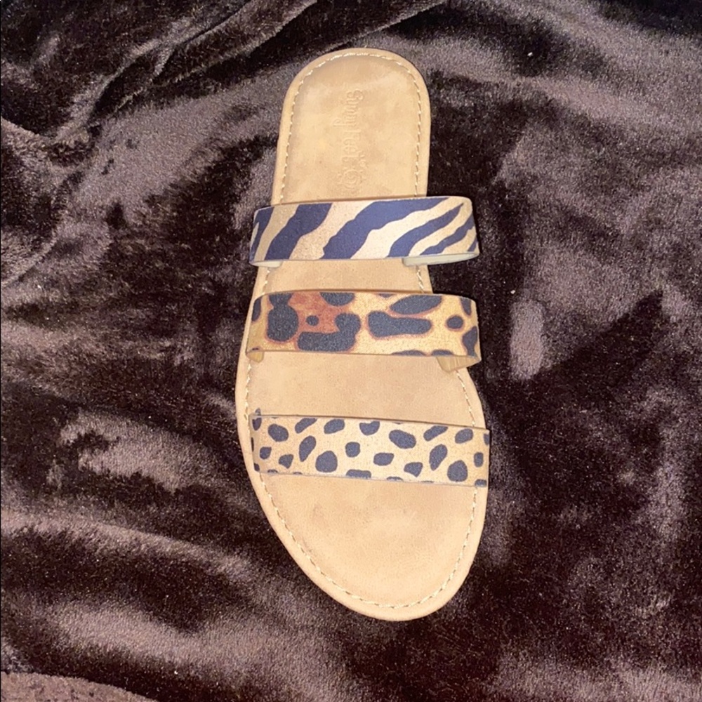 Sandals - Picture 2 of 3